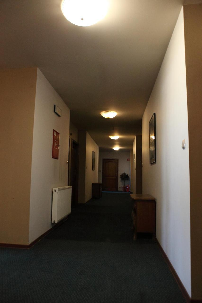 Hotel Katrina Ostrzeszów Buitenkant foto
