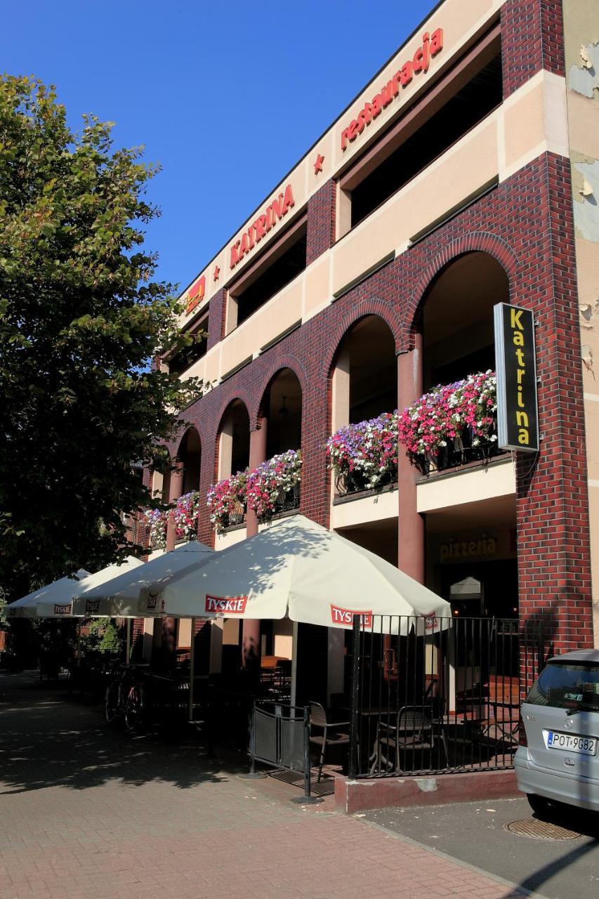 Hotel Katrina Ostrzeszów Buitenkant foto